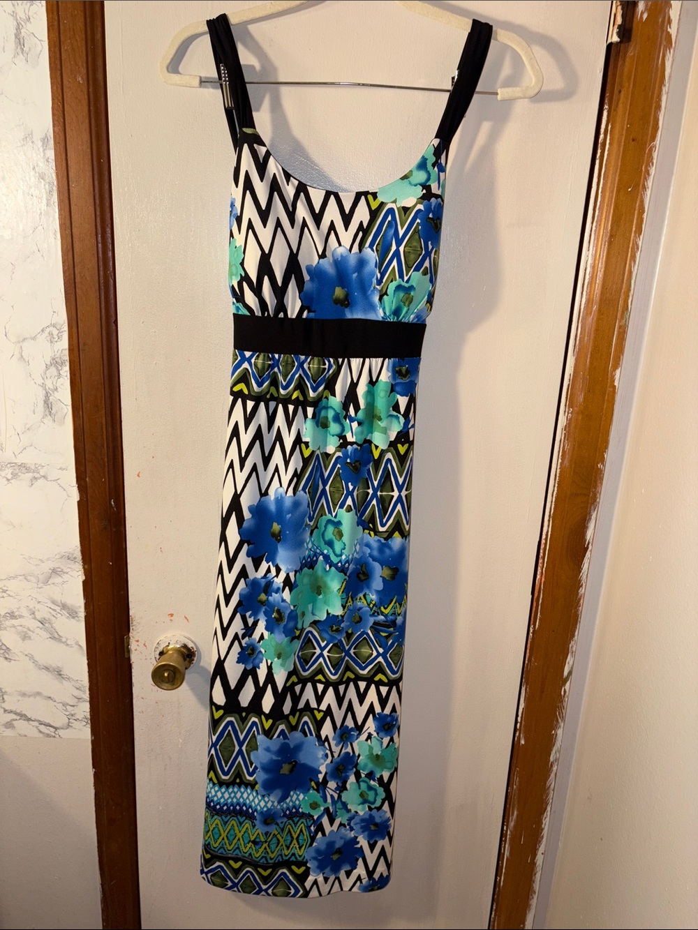 *3 for $25* Madison leigh Floral Chevron Blue & Black Sleeveless Women’s Dress